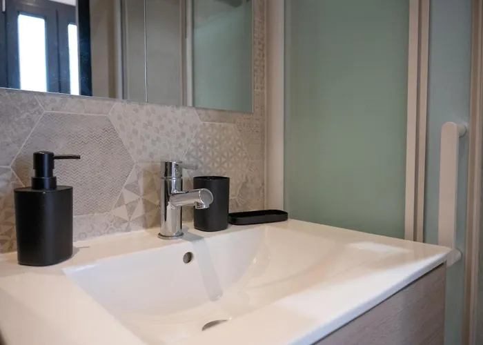 Gambetta Near Attractions Apartamento Niza